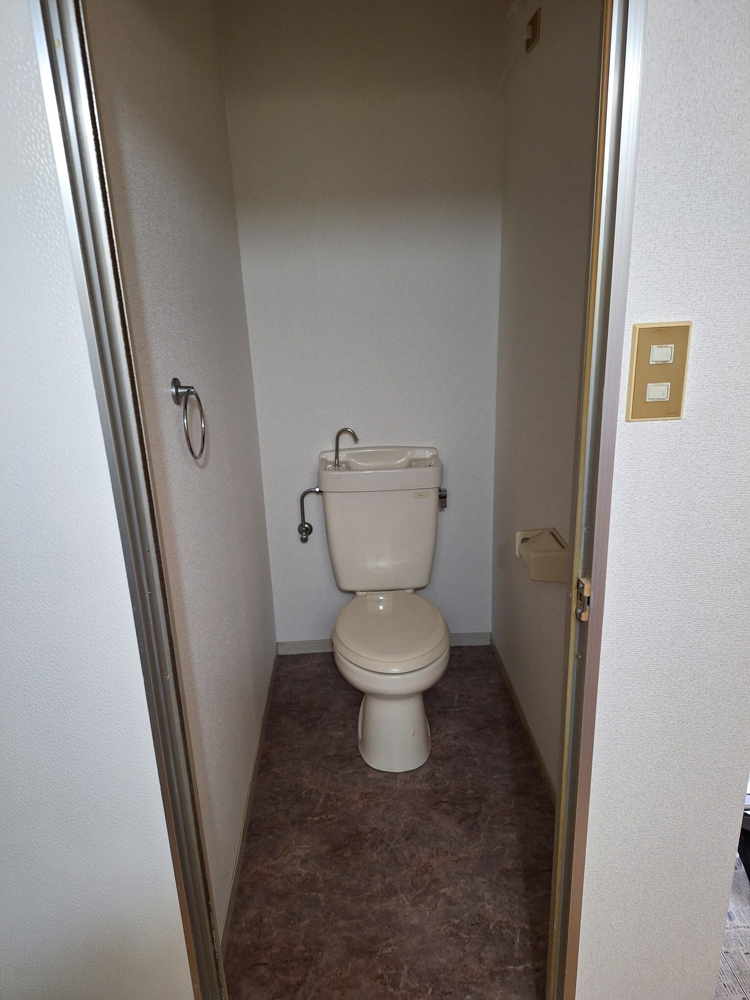 プレジール村岡