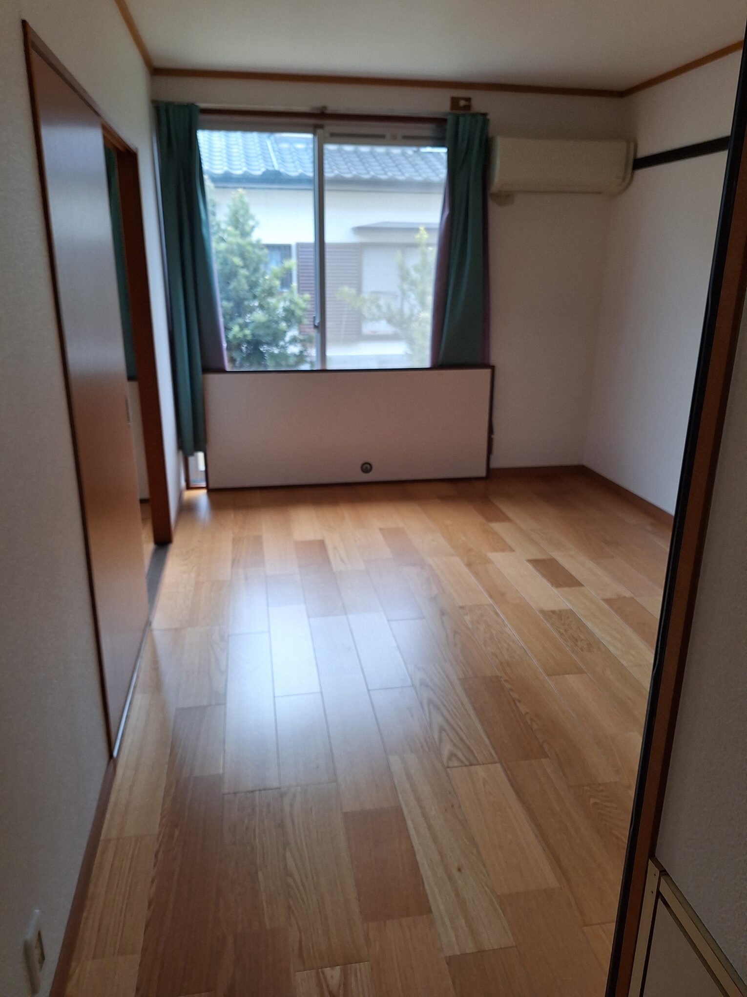 プレジール村岡